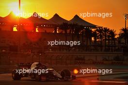 Daniil Kvyat (RUS) Scuderia Toro Rosso STR14. 29.11.2019. Formula 1 World Championship, Rd 21, Abu Dhabi Grand Prix, Yas Marina Circuit, Abu Dhabi, Practice Day.