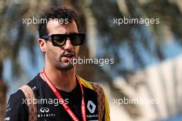 Daniel Ricciardo (AUS) Renault F1 Team. 29.11.2019. Formula 1 World Championship, Rd 21, Abu Dhabi Grand Prix, Yas Marina Circuit, Abu Dhabi, Practice Day.