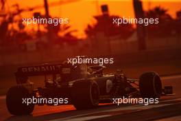 Nico Hulkenberg (GER), Renault Sport F1 Team  29.11.2019. Formula 1 World Championship, Rd 21, Abu Dhabi Grand Prix, Yas Marina Circuit, Abu Dhabi, Practice Day.