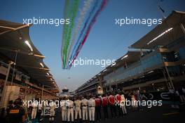 Grid atmosphere - air display. 01.12.2019. Formula 1 World Championship, Rd 21, Abu Dhabi Grand Prix, Yas Marina Circuit, Abu Dhabi, Race Day.