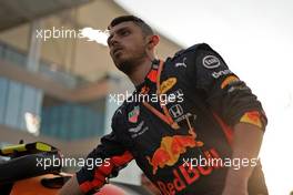 Red Bull Racing on the grid. 01.12.2019. Formula 1 World Championship, Rd 21, Abu Dhabi Grand Prix, Yas Marina Circuit, Abu Dhabi, Race Day.