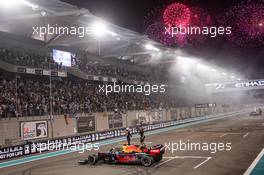 Max Verstappen (NLD) Red Bull Racing RB15 Celebrates his second position at the end of the race. 01.12.2019. Formula 1 World Championship, Rd 21, Abu Dhabi Grand Prix, Yas Marina Circuit, Abu Dhabi, Race Day.