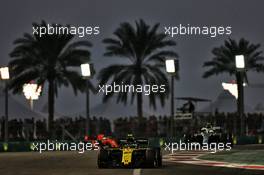Nico Hulkenberg (GER) Renault F1 Team RS19. 01.12.2019. Formula 1 World Championship, Rd 21, Abu Dhabi Grand Prix, Yas Marina Circuit, Abu Dhabi, Race Day.