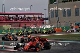 Charles Leclerc (MON) Ferrari SF90 at the start of the race. 01.12.2019. Formula 1 World Championship, Rd 21, Abu Dhabi Grand Prix, Yas Marina Circuit, Abu Dhabi, Race Day.