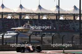 Carlos Sainz Jr (ESP) McLaren MCL34. 30.11.2019. Formula 1 World Championship, Rd 21, Abu Dhabi Grand Prix, Yas Marina Circuit, Abu Dhabi, Qualifying Day.