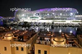 Paddock atmosphere. 30.11.2019. Formula 1 World Championship, Rd 21, Abu Dhabi Grand Prix, Yas Marina Circuit, Abu Dhabi, Qualifying Day.