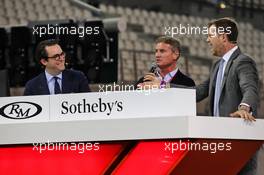 David Coulthard (GBR) Red Bull Racing and Scuderia Toro Advisor / Channel 4 F1 Commentator - Sotherby's auction. 30.11.2019. Formula 1 World Championship, Rd 21, Abu Dhabi Grand Prix, Yas Marina Circuit, Abu Dhabi, Qualifying Day.