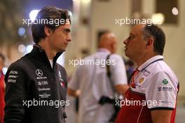 (L to R): Esteban Gutierrez (MEX) Mercedes AMG F1 with Frederic Vasseur (FRA) Alfa Romeo Racing Team Principal. 28.11.2019. Formula 1 World Championship, Rd 21, Abu Dhabi Grand Prix, Yas Marina Circuit, Abu Dhabi, Preparation Day.