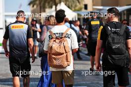 Daniel Ricciardo (AUS) Renault F1 Team. 28.11.2019. Formula 1 World Championship, Rd 21, Abu Dhabi Grand Prix, Yas Marina Circuit, Abu Dhabi, Preparation Day.