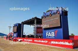 Circuit atmosphere - Fan Zone. 28.11.2019. Formula 1 World Championship, Rd 21, Abu Dhabi Grand Prix, Yas Marina Circuit, Abu Dhabi, Preparation Day.