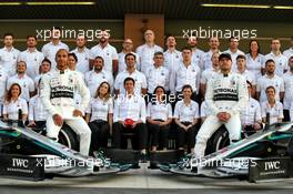 (L to R): Lewis Hamilton (GBR) Mercedes AMG F1 and Valtteri Bottas (FIN) Mercedes AMG F1 at a team photograph. 28.11.2019. Formula 1 World Championship, Rd 21, Abu Dhabi Grand Prix, Yas Marina Circuit, Abu Dhabi, Preparation Day.
