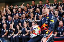 Max Verstappen (NLD) Red Bull Racing at a team photograph. 28.11.2019. Formula 1 World Championship, Rd 21, Abu Dhabi Grand Prix, Yas Marina Circuit, Abu Dhabi, Preparation Day.