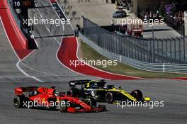 Daniel Ricciardo (AUS) Renault F1 Team RS19 and Sebastian Vettel (GER) Ferrari SF90 battle for position. 03.11.2019. Formula 1 World Championship, Rd 19, United States Grand Prix, Austin, Texas, USA, Race Day.