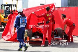 The Ferrari SF90 of Charles Leclerc (MON) Ferrari covered by mechanics in the third practice session. 02.11.2019. Formula 1 World Championship, Rd 19, United States Grand Prix, Austin, Texas, USA, Qualifying Day.