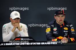 (L to R): Valtteri Bottas (FIN) Mercedes AMG F1 and Max Verstappen (NLD) Red Bull Racing in the post qualifying FIA Press Conference. 02.11.2019. Formula 1 World Championship, Rd 19, United States Grand Prix, Austin, Texas, USA, Qualifying Day.