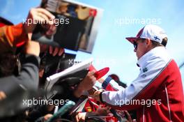 Kimi Raikkonen (FIN) Alfa Romeo Racing signs autographs for the fans. 02.11.2019. Formula 1 World Championship, Rd 19, United States Grand Prix, Austin, Texas, USA, Qualifying Day.