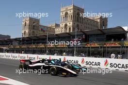 Race 2, Nyck De Vries (NLD) ART Grand Prix and Nicolas Latifi (CAN) DAMS 27.04.2019. FIA Formula 2 Championship, Rd 2, Baku, Azerbaijan, Saturday.