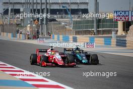 Race, Mick Schumacher (GER) PREMA Racing and Sergio Sette Camara (BRA) DAMS 31.03.2019. FIA Formula 2 Championship, Rd 1, Sakhir, Bahrain, Sunday.
