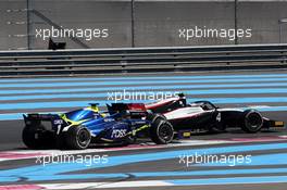Race 2, Louis Deletraz (SUI) Carlin and Nyck De Vries (NLD) ART Grand Prix 23.06.2019. FIA Formula 2 Championship, Rd 5, Paul Ricard, France, Sunday.