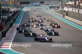 Race 2, Start of the race 01.12.2019. Formula 2 Championship, Rd 11, Yas Marina Circuit, Abu Dhabi, UAE, Sunday.