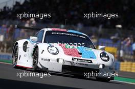 Mathieu Jaminet (FRA) / Sven Muller (GER) / Dennis Olsen (NOR) #94 Porsche GT Team, Porsche 911 RSR. 02.06.2019. FIA World Endurance Championship, Le Mans Test, Le Mans, France, Sunday.
