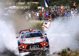 15.06.2019 - Thierry Neuville (BEL)-Nicolas Gilsoul (BEL) Hyundai i20 WRC, HYUNDAI SHELL MOBIS WRT 13-16.06.2019. FIA World Rally Championship, Rd 8, Rally Italy Sardinia