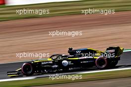 Daniel Ricciardo (AUS) Renault F1 Team RS20.                                07.08.2020. Formula 1 World Championship, Rd 5, 70th Anniversary Grand Prix, Silverstone, England, Practice Day.
