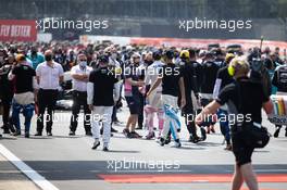 Grid atmosphere. 09.08.2020. Formula 1 World Championship, Rd 5, 70th Anniversary Grand Prix, Silverstone, England, Race Day.