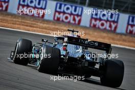 Lewis Hamilton (GBR) Mercedes AMG F1 W11 - worn rear tyre. 09.08.2020. Formula 1 World Championship, Rd 5, 70th Anniversary Grand Prix, Silverstone, England, Race Day.