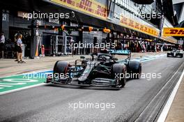 Lewis Hamilton (GBR) Mercedes AMG F1 W11. 08.08.2020. Formula 1 World Championship, Rd 5, 70th Anniversary Grand Prix, Silverstone, England, Qualifying Day.