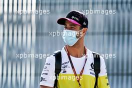 Daniel Ricciardo (AUS) Renault F1 Team.                                08.08.2020. Formula 1 World Championship, Rd 5, 70th Anniversary Grand Prix, Silverstone, England, Qualifying Day.
