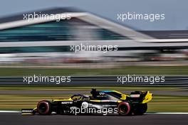 Daniel Ricciardo (AUS) Renault F1 Team RS20.                                08.08.2020. Formula 1 World Championship, Rd 5, 70th Anniversary Grand Prix, Silverstone, England, Qualifying Day.