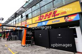 McLaren pit garages. 13.03.2020. Formula 1 World Championship, Rd 1, Australian Grand Prix, Albert Park, Melbourne, Australia, Practice Day.