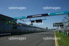 The start finish straight. 11.03.2020. Formula 1 World Championship, Rd 1, Australian Grand Prix, Albert Park, Melbourne, Australia, Preparation Day.