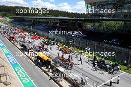The grid before the start of the race. 05.07.2020. Formula 1 World Championship, Rd 1, Austrian Grand Prix, Spielberg, Austria, Race Day.