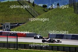 Nicholas Latifi (CDN) Williams Racing FW43 crashed in the second practice session. 04.07.2020. Formula 1 World Championship, Rd 1, Austrian Grand Prix, Spielberg, Austria, Qualifying Day.