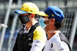 Daniel Ricciardo (AUS) Renault F1 Team with Esteban Ocon (FRA) Renault F1 Team. 05.07.2020. Formula 1 World Championship, Rd 1, Austrian Grand Prix, Spielberg, Austria, Race Day.