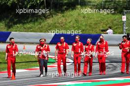 Sebastian Vettel (GER) Ferrari walks the circuit with the team. 02.07.2020. Formula 1 World Championship, Rd 1, Austrian Grand Prix, Spielberg, Austria, Preparation Day.