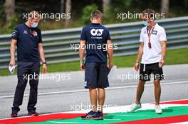 Pierre Gasly (FRA) AlphaTauri walks the circuit with the team. 02.07.2020. Formula 1 World Championship, Rd 1, Austrian Grand Prix, Spielberg, Austria, Preparation Day.