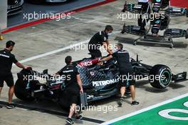 Mercedes AMG F1 W11 pushed down the pit lane by mechanics. 02.07.2020. Formula 1 World Championship, Rd 1, Austrian Grand Prix, Spielberg, Austria, Preparation Day.