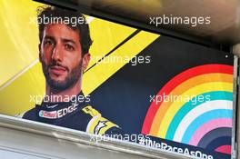 Daniel Ricciardo (AUS) Renault F1 Team pit garage - #WeRaceAsOne. 02.07.2020. Formula 1 World Championship, Rd 1, Austrian Grand Prix, Spielberg, Austria, Preparation Day.