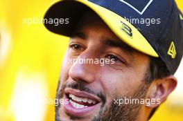 Daniel Ricciardo (AUS) Renault F1 Team with the media. 20.02.2020. Formula One Testing, Day Two, Barcelona, Spain. Thursday.