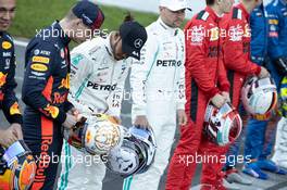 Max Verstappen (NLD) Red Bull Racing and Lewis Hamilton (GBR) Mercedes AMG F1 at a drivers group photograph. 19.02.2020. Formula One Testing, Day One, Barcelona, Spain. Wednesday.