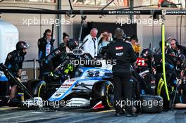 Nicholas Latifi (CDN) Williams Racing FW43 practices a pit stop. 27.02.2020. Formula One Testing, Day Two, Barcelona, Spain. Thursday.
