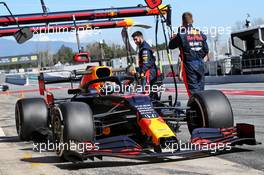 Alexander Albon (THA) Red Bull Racing RB16. 26.02.2020. Formula One Testing, Day One, Barcelona, Spain. Wednesday.