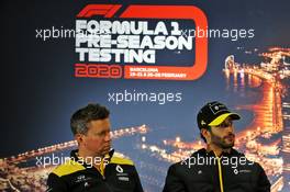 (L to R): Marcin Budkowski (POL) Renault F1 Team Executive Director and Daniel Ricciardo (AUS) Renault F1 Team in the FIA Press Conference. 26.02.2020. Formula One Testing, Day One, Barcelona, Spain. Wednesday.