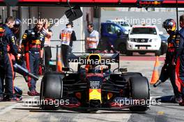 Alexander Albon (THA) Red Bull Racing RB16 in the pits. 26.02.2020. Formula One Testing, Day One, Barcelona, Spain. Wednesday.