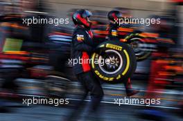 Red Bull Racing mechanics practice a pit stop. 26.02.2020. Formula One Testing, Day One, Barcelona, Spain. Wednesday.