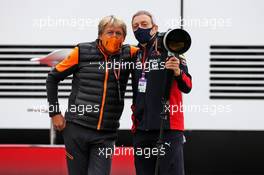 (L to R): Steven Tee (GBR) with fellow photographer Mark Thompson (GBR). 29.08.2020. Formula 1 World Championship, Rd 7, Belgian Grand Prix, Spa Francorchamps, Belgium, Qualifying Day.