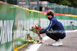 Pierre Gasly (FRA) AlphaTauri pays his respects to Anthoine Hubert. 27.08.2020. Formula 1 World Championship, Rd 7, Belgian Grand Prix, Spa Francorchamps, Belgium, Preparation Day.
